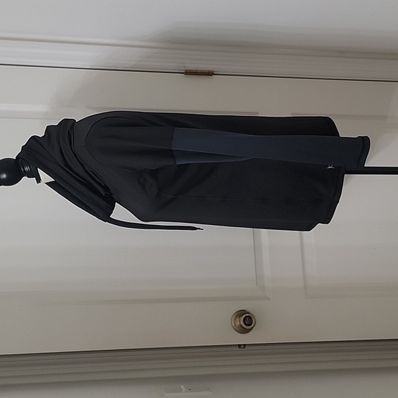 Danskin Size M Black Funnel Neck Pullover Athletic Top, Long Sleeve NEW with Tag - Picture 3 of 15